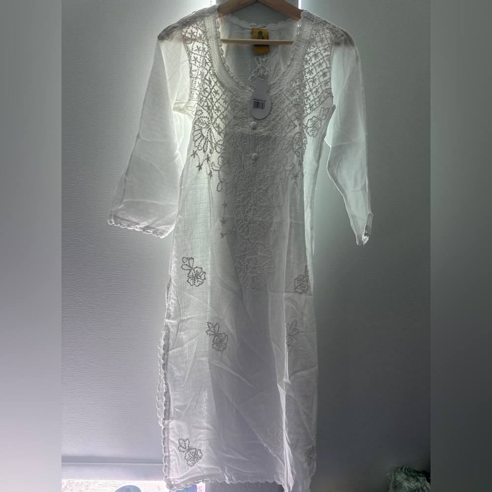 NWT pineapple white coverup long tunic Sz L